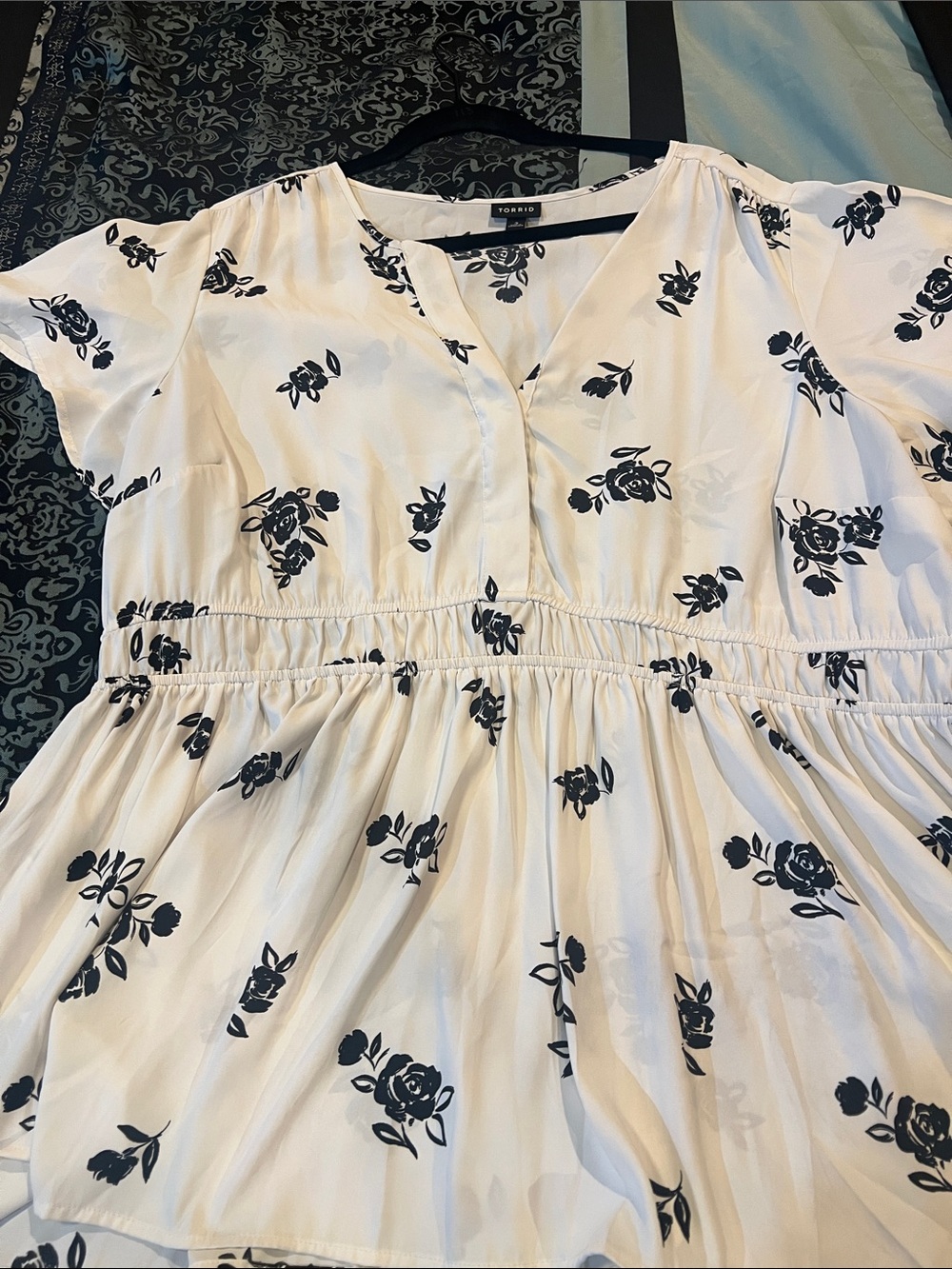 torrid White Top with Black Rose Print Peplum
